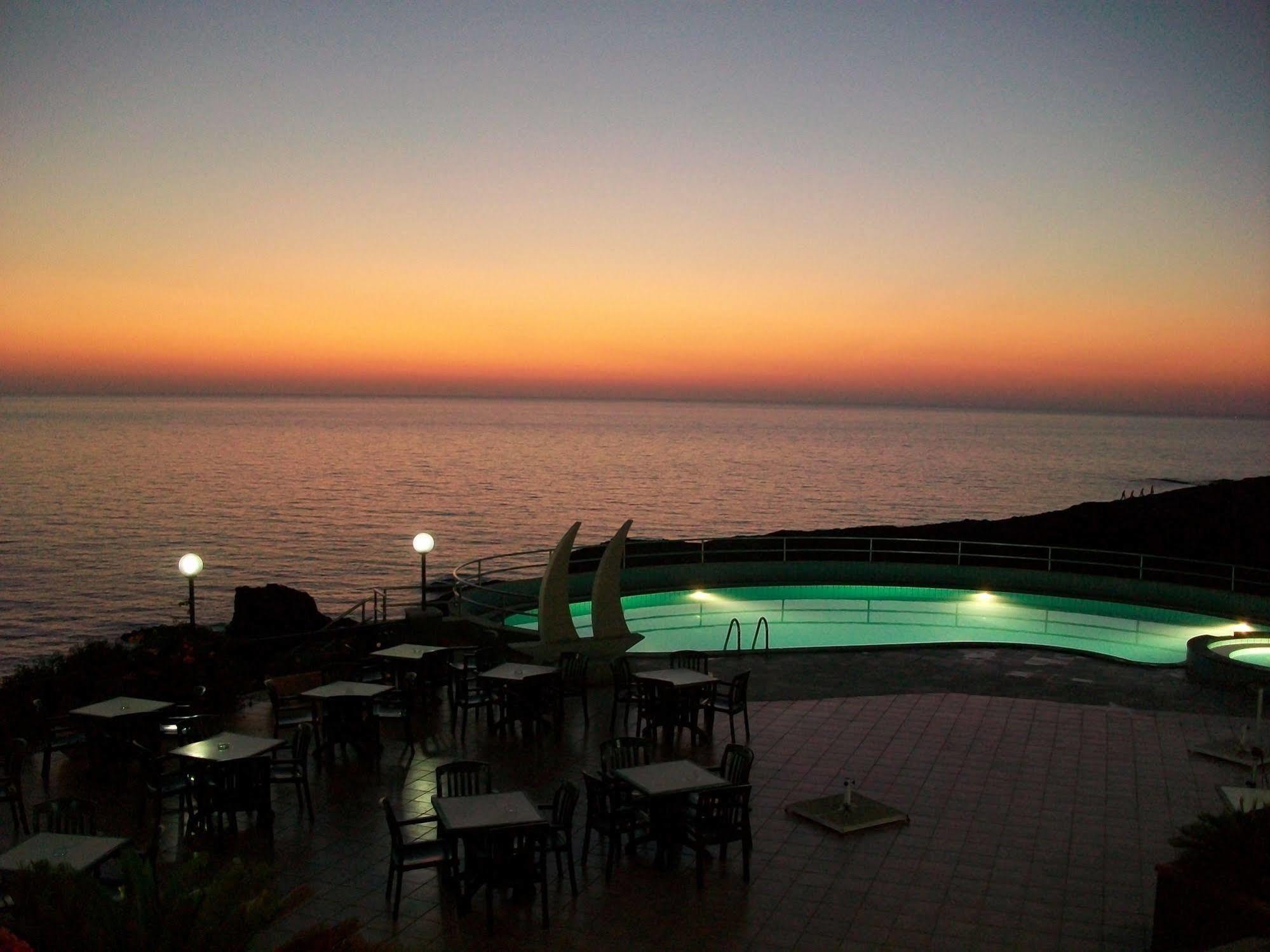 Hotel La Caletta Торре-дей-Корсари Экстерьер фото