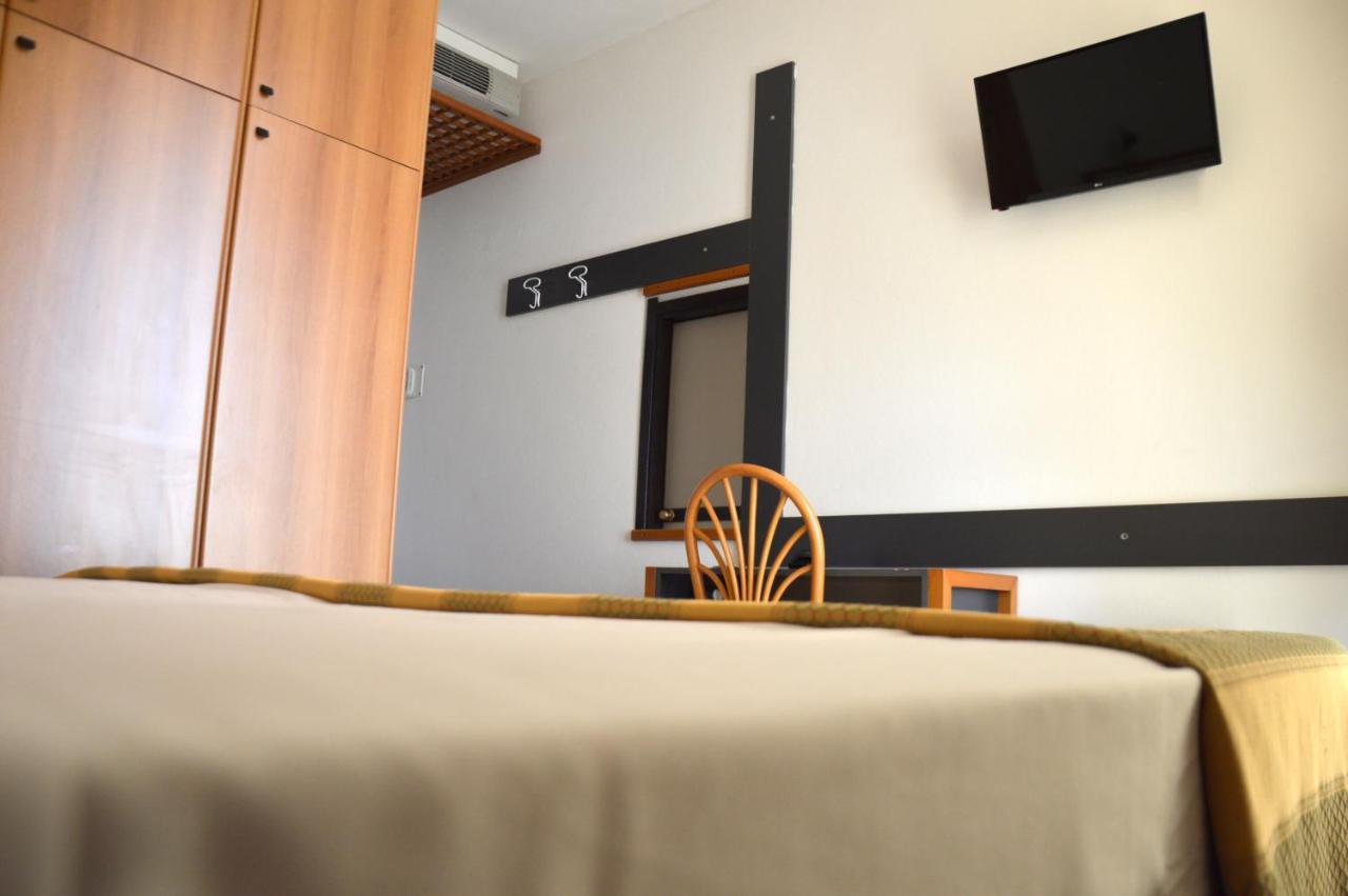 Hotel La Caletta Торре-дей-Корсари Экстерьер фото