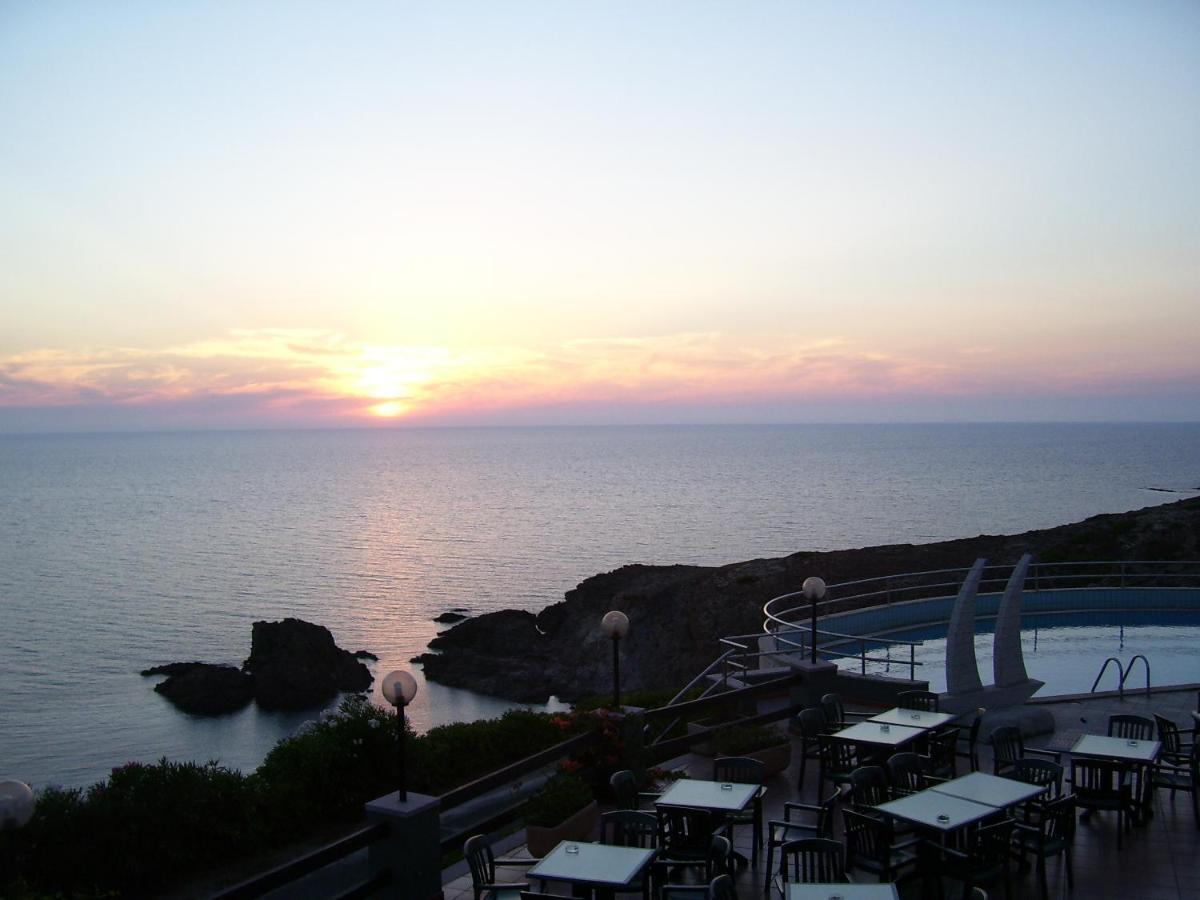 Hotel La Caletta Торре-дей-Корсари Экстерьер фото